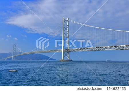 【兵庫縣】晴天的明石海峽大橋（蔚藍舞妓） 134622463