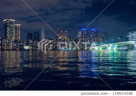Night view of Harumi and Toyosu Bridge (Koto Ward, Tokyo) Night view of Harumi and Toyosu Bridge (Koto Ward, Tokyo) 134624546