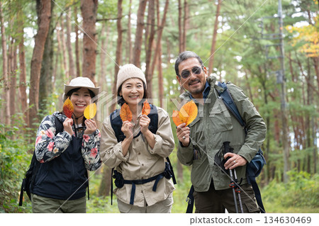 Discovering autumn while hiking with family in the Yatsugatake Mountains, Yamanashi Discovering autumn while hiking with family in the Yatsugatake Mountains, Yamanashi 134630469