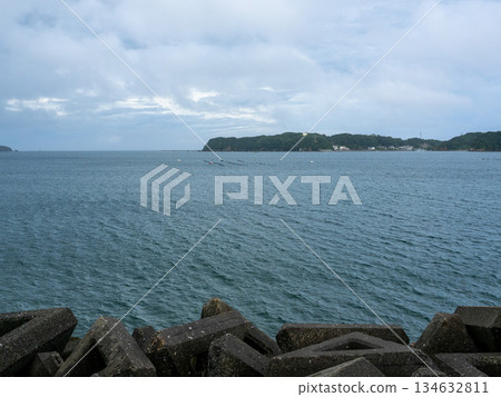 Late summer on the Shima coast, Mie Prefecture Late summer on the Shima coast, Mie Prefecture 134632811