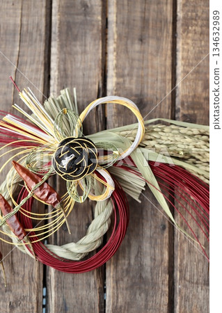 Japanese New Year decorations: Shimekazari decorations made with Japanese rice and chili peppers Japanese New Year decorations: Shimekazari decorations made with Japanese rice and chili peppers 134632989