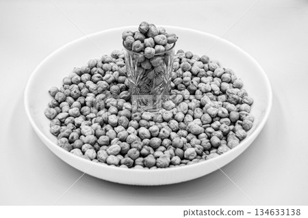 Beautiful organic dried chickpea beans consisting of raw bengal legume pea 134633138