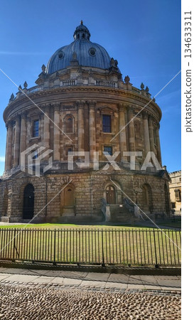 This is the famous icon in oxford city  134633311