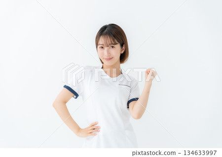 女性制服護士醫療拳頭 134633997