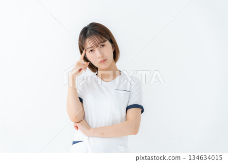 女護士制服醫療擔憂 134634015