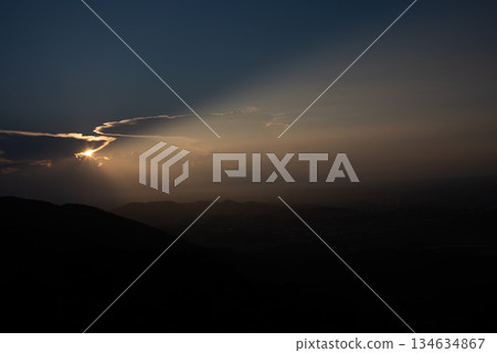 Ise-Shima Skyline, Mie Prefecture: Sunlight filtering through the clouds 134634867