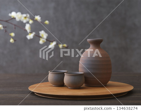 Japanese sake image: Sake bottle and sake cup set 134638274