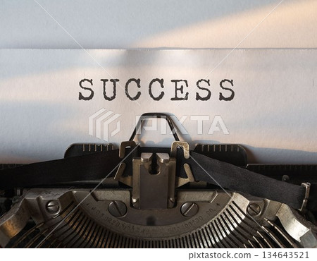 SUCCESS / Word Illustration on Typewriter SUCCESS / Word Illustration on Typewriter 134643521