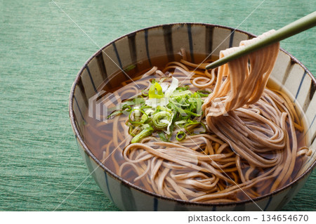 蕎麥麵 新年蕎麥麵 134654670