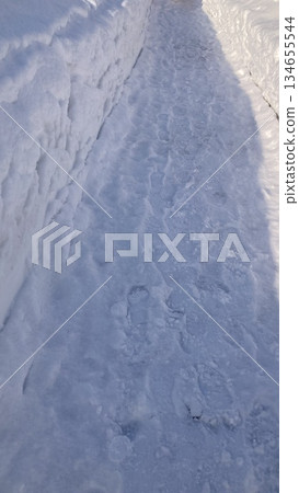 Snowy road Snowy road 134655544