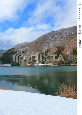 Lake Nakatsuna in early winter Lake Nakatsuna in early winter 134656384