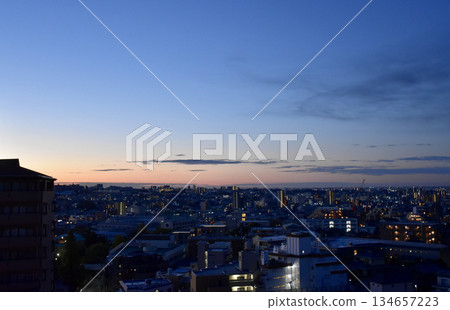 日出時分名古屋市南部的景色 日出時分名古屋市南部的景色 134657223