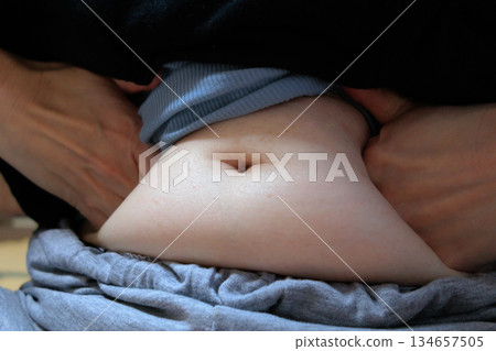 Fat woman's belly, belly, meat, fat, body shape Fat woman's belly, belly, meat, fat, body shape 134657505