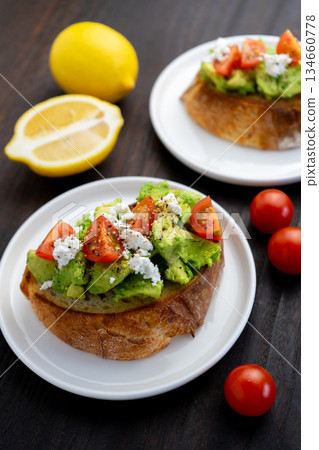 Avocado toast 134660778