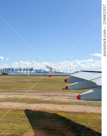 Hawaii Daniel K. Inouye International Airport, airplane wing and Diamond Head, blank, vertical Hawaii Daniel K. Inouye International Airport, airplane wing and Diamond Head, blank, vertical 134661957