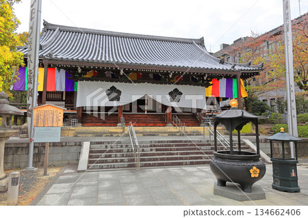 Chishaku-in Temple, Head Temple of the Chizan School of Shingon Buddhism 134662406