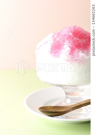 草莓糖漿刨冰 134665263