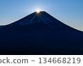 Spectacular winter scenery: Diamond Fuji (Ryūgatake), available only during the New Year holidays 134668219