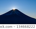 Spectacular winter scenery: Diamond Fuji (Ryūgatake), available only during the New Year holidays 134668222