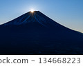 Spectacular winter scenery: Diamond Fuji (Ryūgatake), available only during the New Year holidays 134668223