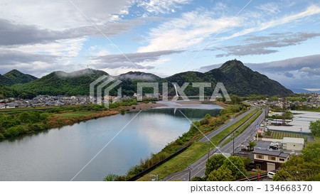Nagara River and Gifu Castle Nagara River and Gifu Castle 134668370