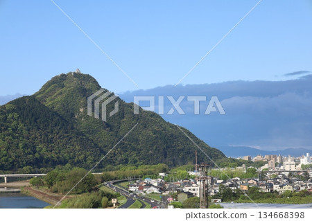Nagara River and Gifu Castle 134668398