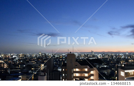 日落時分名古屋南部的景色 134668815