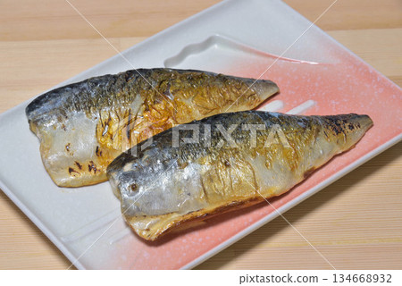 聖誕夜烤鹹鯖魚 聖誕夜烤鹹鯖魚 134668932