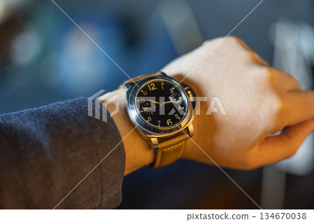 Luxury watch 134670038