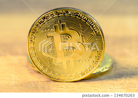 Bitcoin crypocurrency 134670263