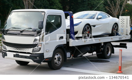 Carrier car (vehicle carrier) Carrier car (vehicle carrier) 134670541