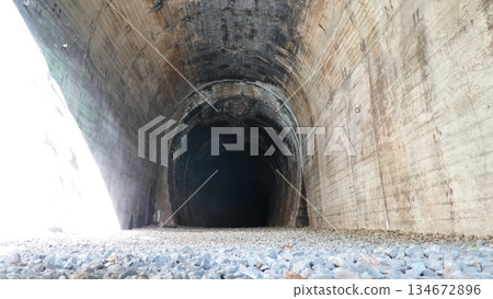 Waste wire and tunnel Waste wire and tunnel 134672896