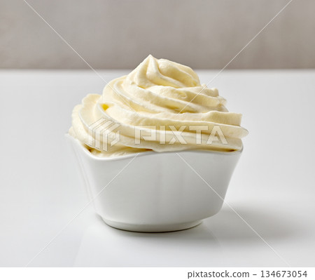 bowl of whipped cream bowl of whipped cream 134673054