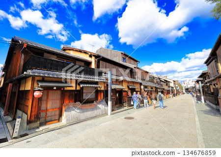 【京都府】晴天的祗園(花名小路) 【京都府】晴天的祗園(花名小路) 134676859