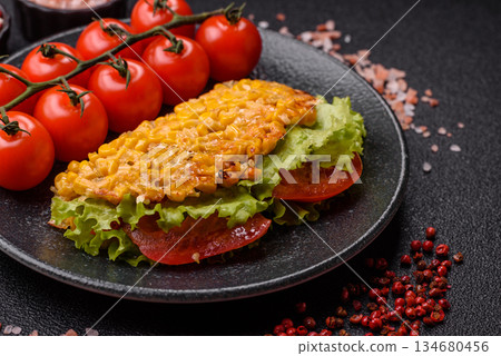 Mexican corn tortilla tacos with tuna, chicken, or beef. Corn tacos as a background Mexican corn tortilla tacos with tuna, chicken, or beef. Corn tacos as a background 134680456