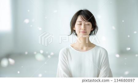 日本女性透過瑜珈來調節自主神經系統 134680897