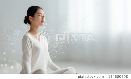 日本女性透過瑜珈來調節自主神經系統 134680898