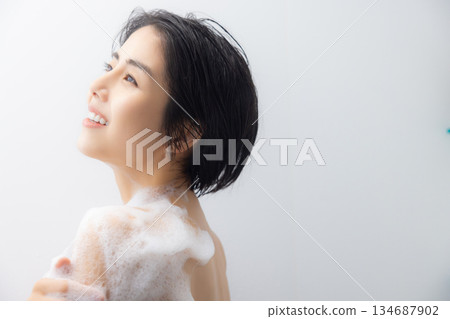 浴室女士 浴室女士 134687902