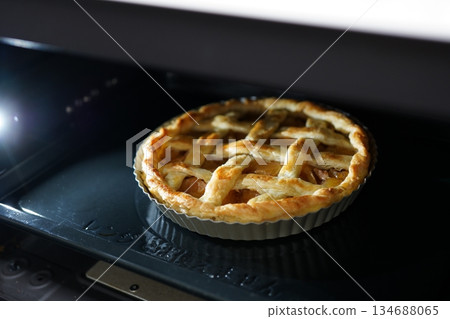 烤蘋果派 134688065