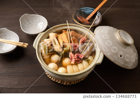 熱的關東煮 134688771