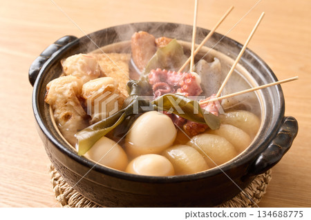 熱的關東煮 134688775