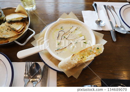 Phrom Phong Cafe, Bangkok, Thailand Phrom Phong Cafe, Bangkok, Thailand 134689070