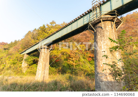 大船渡線上的綾比溪橋橫跨佐鐵川 134690068