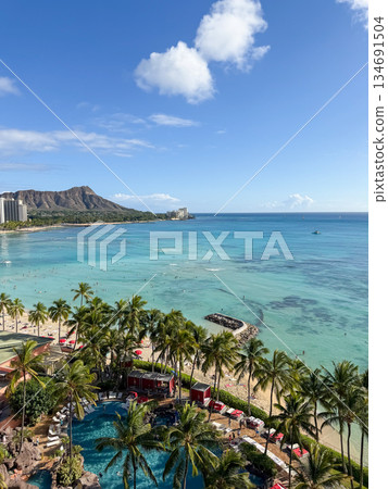 從夏威夷威基基喜來登酒店的陽台上眺望威基基海灘 134691504