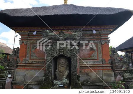 Batuan Temple, Ubud, Bali 134691560