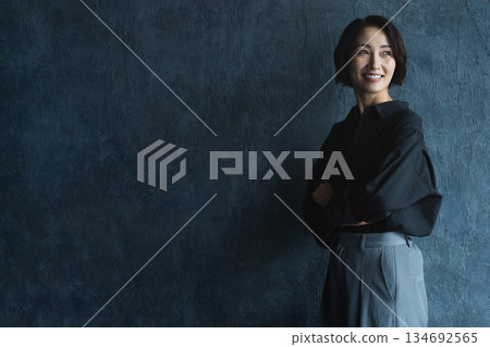 Posing short-haired woman beauty image 134692565