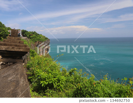 Bali Uluwatu Temple 134692750