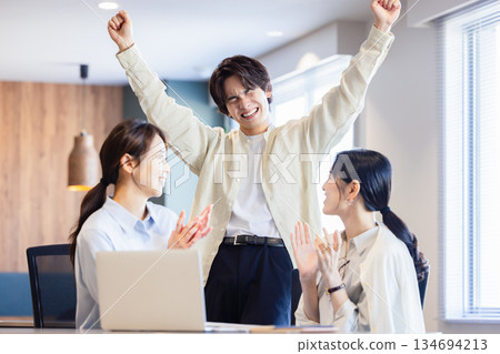 一個勇敢的男人 134694213