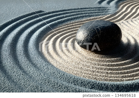 日本禪意花園 134695618