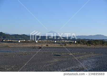 富士山大井川，島田市 134695669